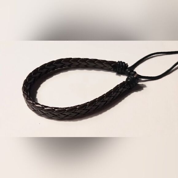 Men's bracelet leather braided black new d51 - Picture 1 of 1